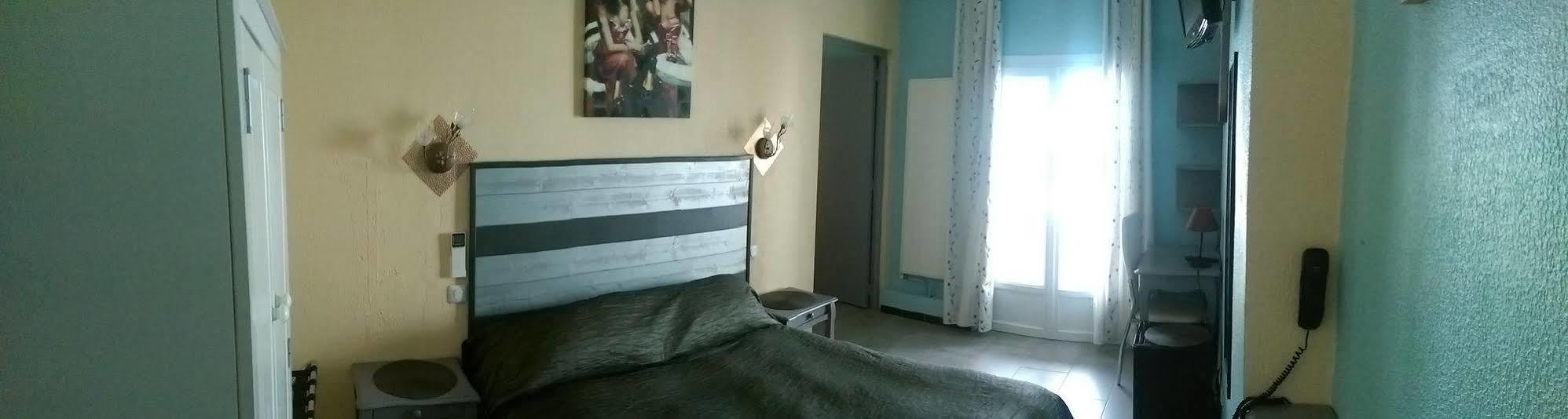 Hotel Le Dauphin Bleu 3*
